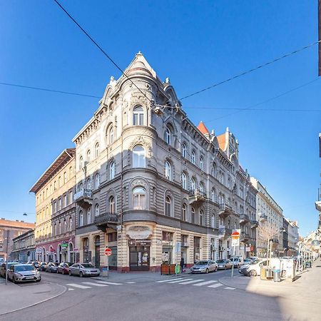 Luxury Art Deco Flat / Big Balcony Apartment Budapest Exterior photo